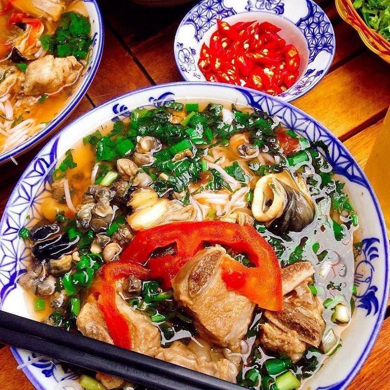 Hanoi Specialty: Tasty Dishes Prepared From Snails